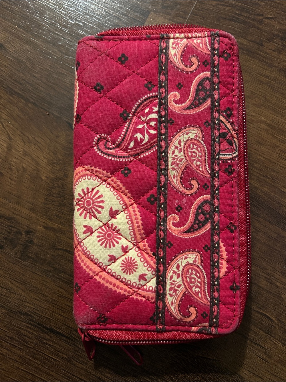 Quilted Red Paisley Smartphone Wallet Case